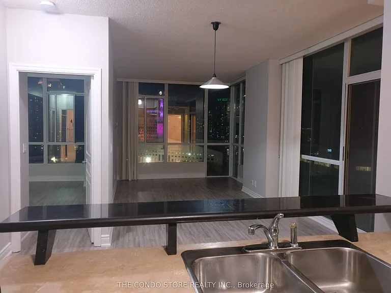 220 Burnhamthorpe Rd W #1709 — Photo 9