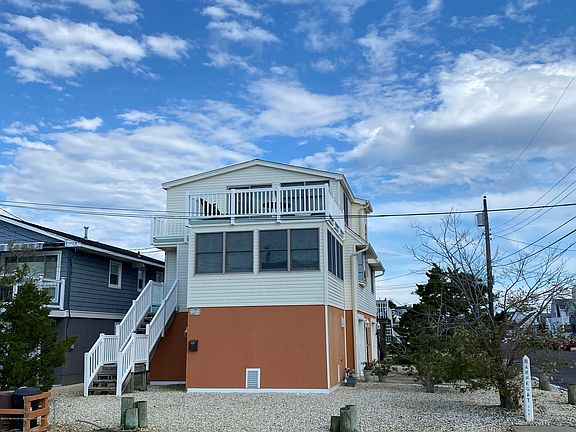4th image of 1402 N Barnegat Ave