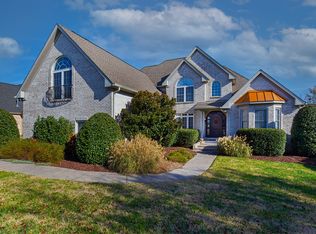 1019 Heathrow Dr, Hendersonville, TN 37075