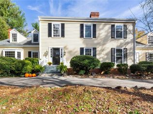 1312 Robin Hood Rd, High Point, NC 27262