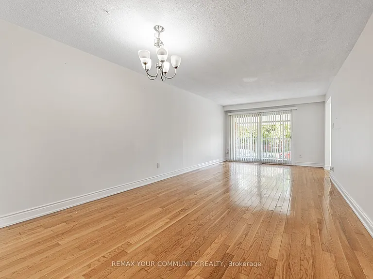 14 Roseville Dr — Photo 13