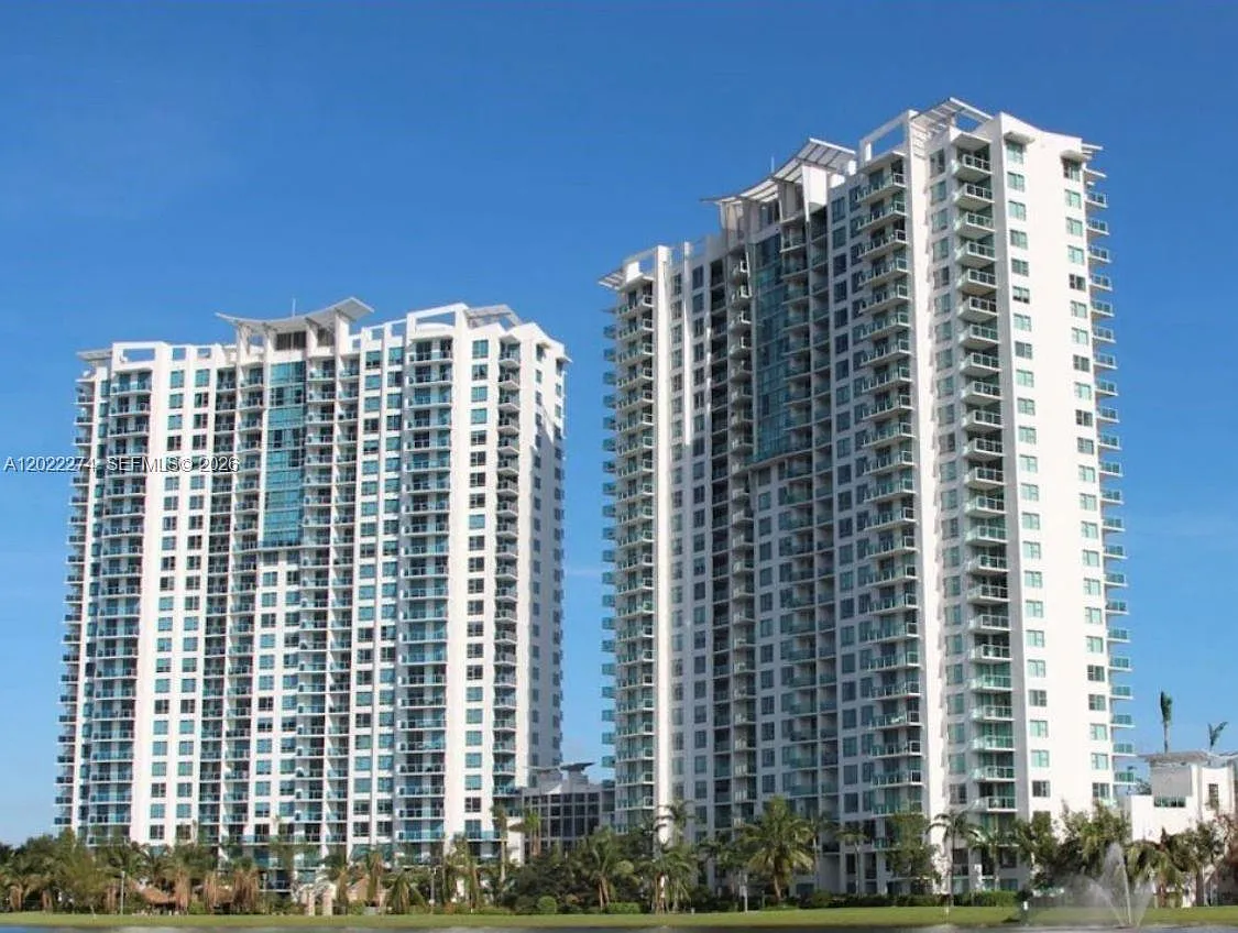 2 bed, 2.0 bath, 1165 sqft, $3,299 — Photo 1