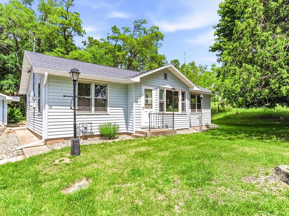 1st image of 100 Moundview Dr