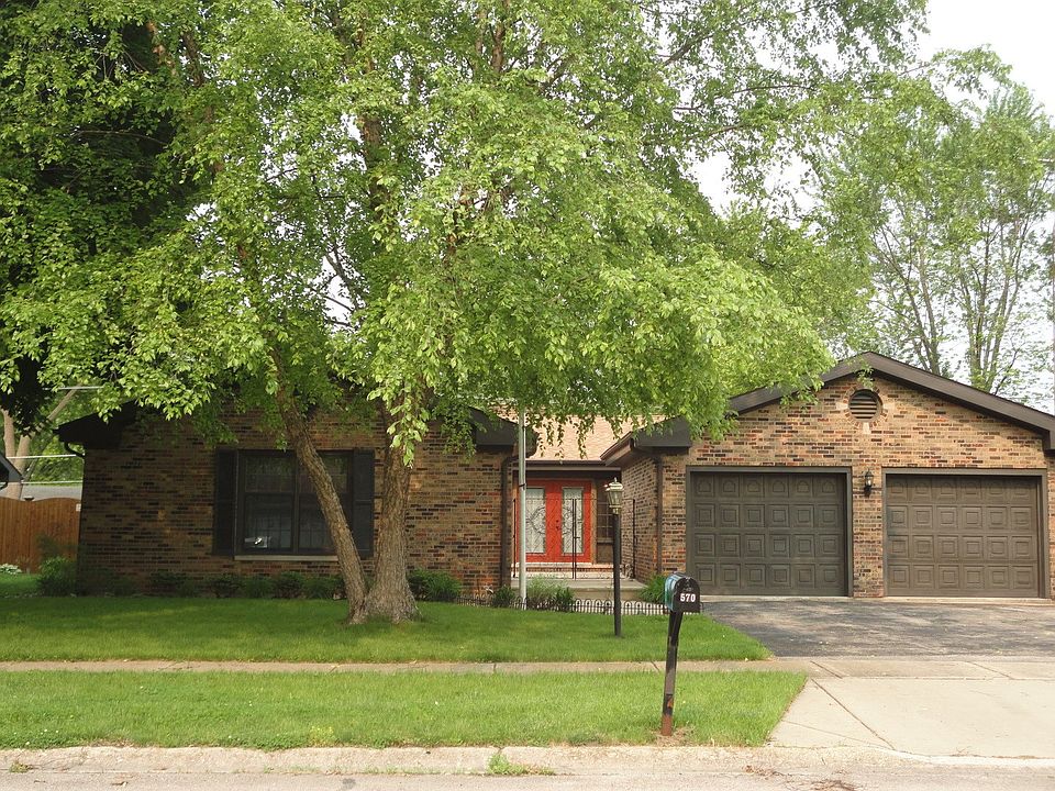 1st image of 570 N 1st Ave