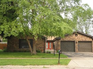 570 N 1st Ave, Coal City, IL 60416