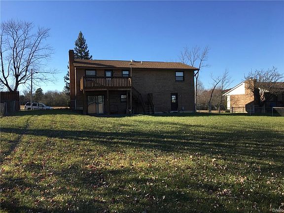 3rd image of 960 S Elm St