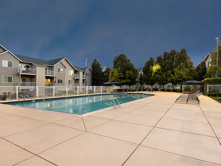The Broadmoor Apartments — Photo 21