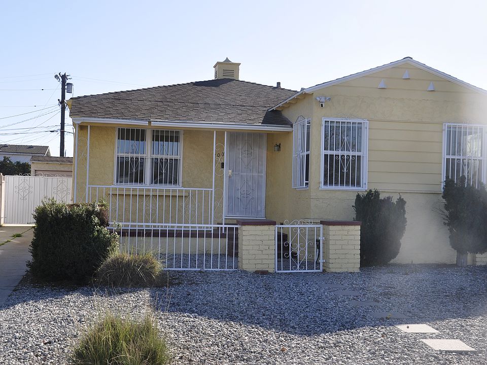 1st image of 708 W 112th St