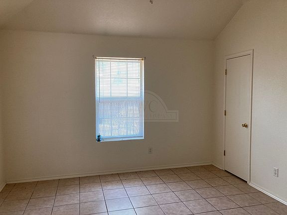 4th image of 4204 Gus Dr APT D