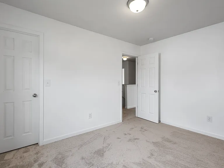 761 Riverside Dr NW — Photo 27