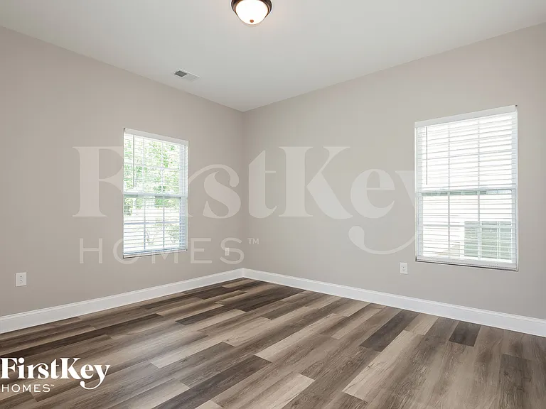 5055 Tuckaseegee Rd — Photo 12