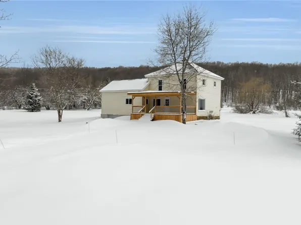 4282 Gun Barrel Rd, Delevan, NY 14042