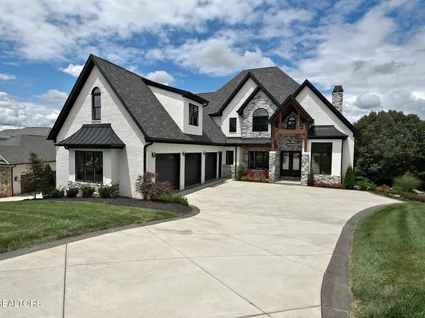 9030 Legends Lake Ln, Knoxville, TN 37922