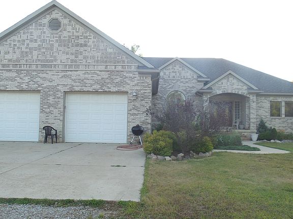 Front with Garage view