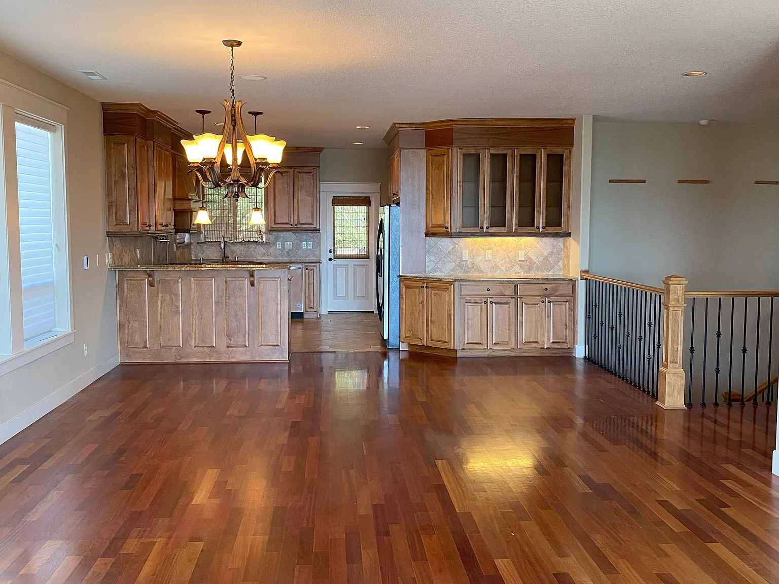 757 W Lookout Ridge Dr — Photo 4