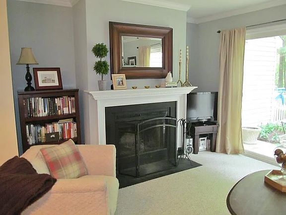 4th image of 2410 Barnside Cir