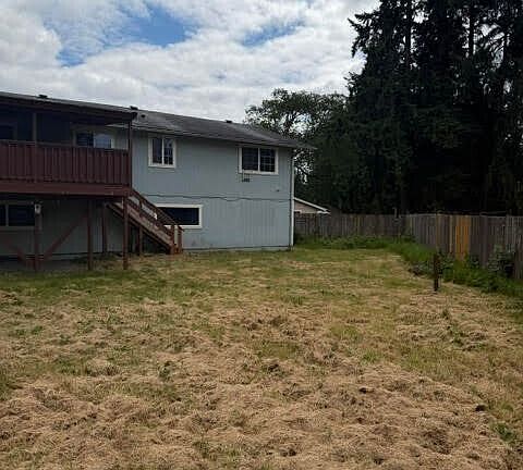 4th image of 1306 Sherwood Court E