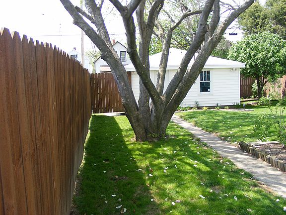5th image of 1121 Pursell Ave