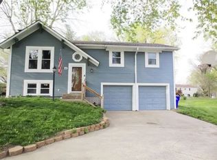 427 Trant St, Edwardsville, KS 66111