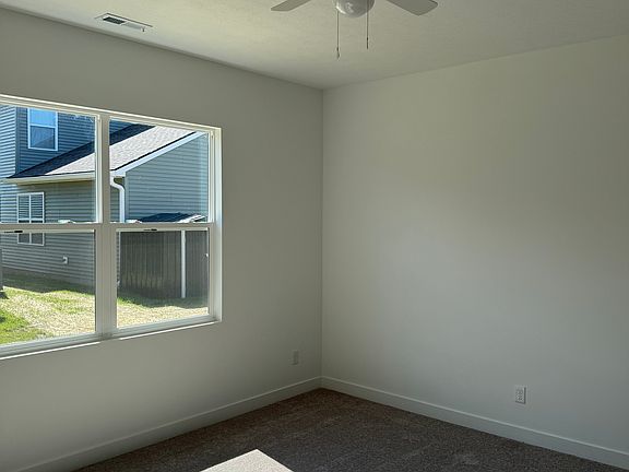 5th image of 1079 Tomahawk Pl