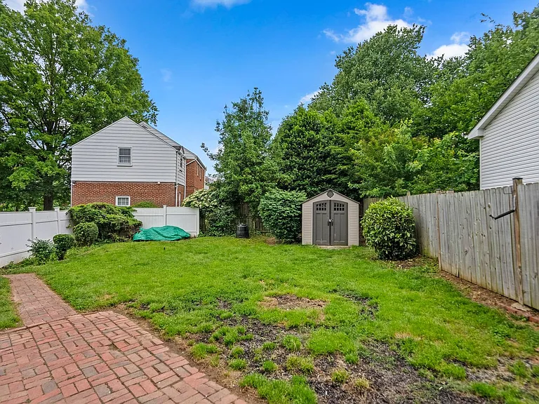 2200 Windham Ln — Photo 39