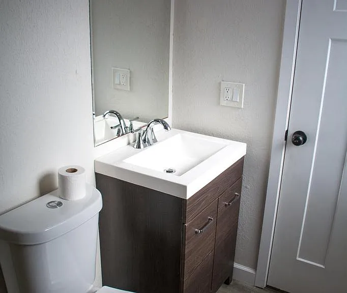 86 Hurwood Ave — Photo 24