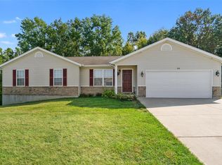 324 Parkway Dr, Troy, MO