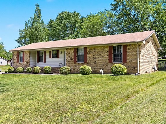 3rd image of 304 Hamlett Dr