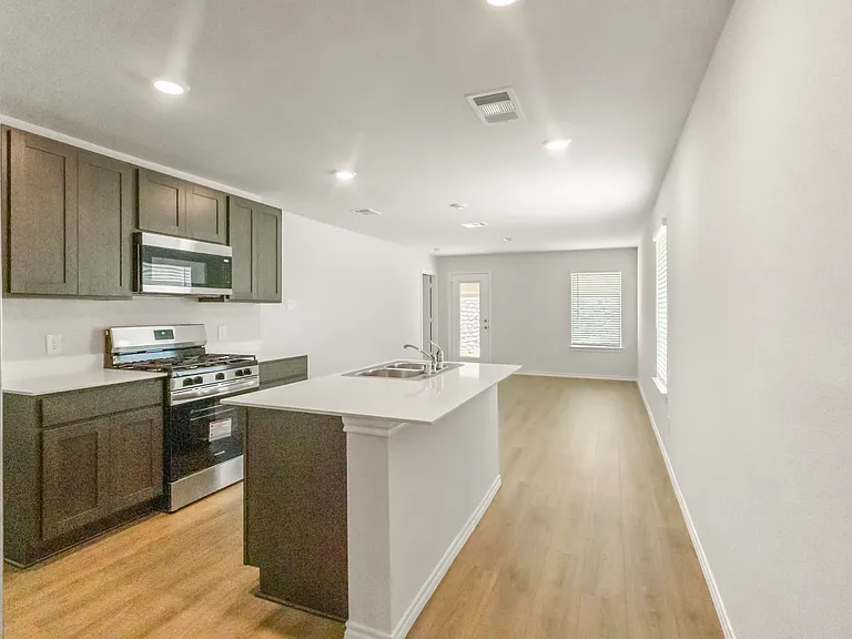 2909 Serenity Ln — Photo 10