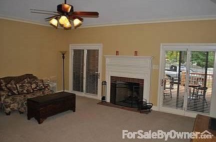 5th image of 16015 Michelle Dr SE