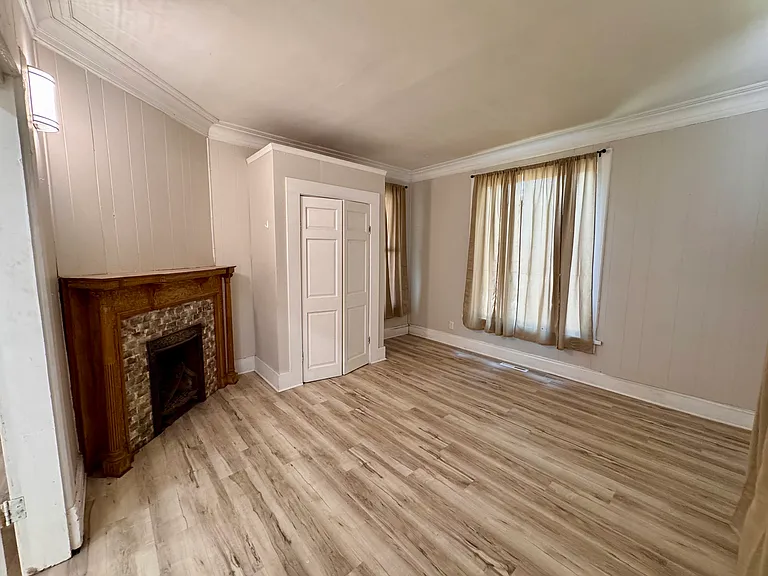 834 College Ave — Photo 27