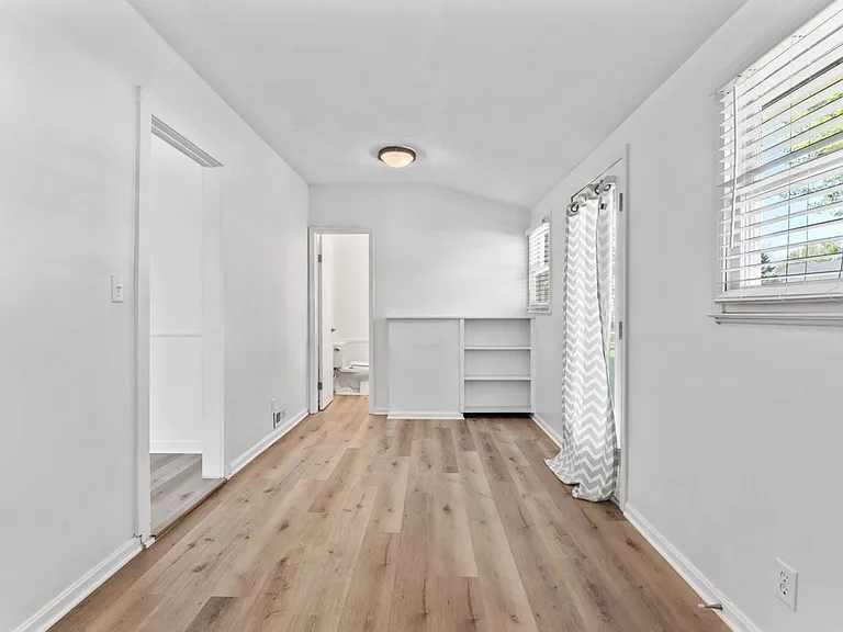 1485 Central Ave — Photo 8