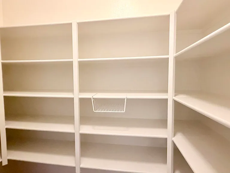 1289 E Iris Dr — Photo 14