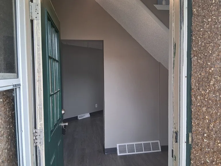 317 Morris St — Photo 6