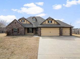 6884 E 144th St N, Collinsville, OK 74021