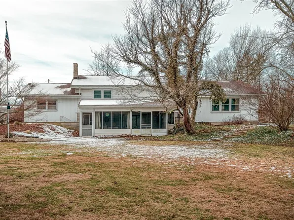 1235 Tucker Beach Rd, Paris, IL 61944