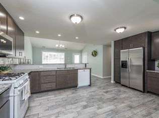33047 N Ridge Rd, Grayslake, IL 60030