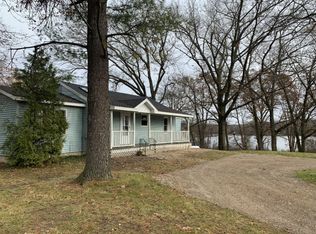 13234 Pine Island Dr, Sparta, MI 49345