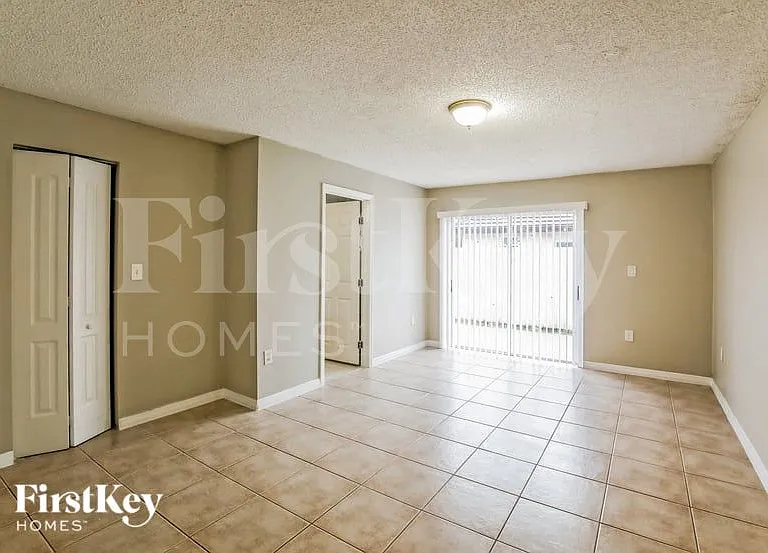 18023 SW 139th Pl — Photo 9