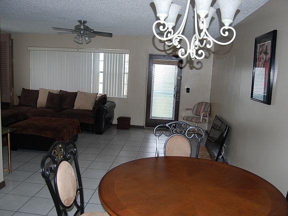 3rd image of 172 Markham Dr