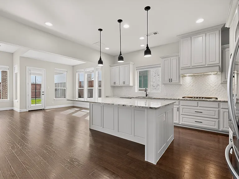 5901 The Esplanade Dr — Photo 14