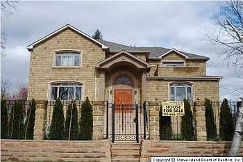 1st image of 168 Graham Blvd