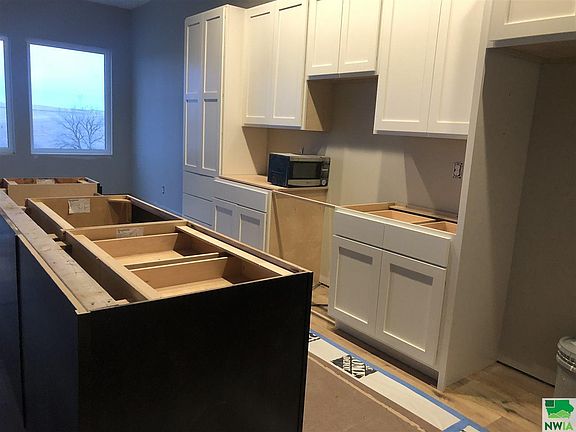 5th image of 1218 Tucker Hill Dr
