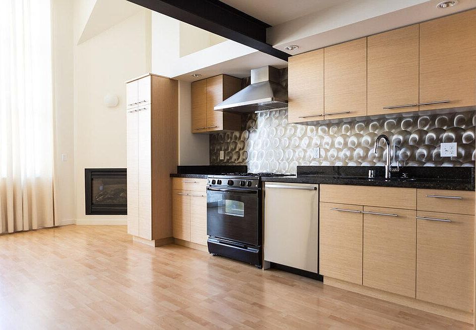 San Francisco Beach Apartment Gets a Renter-Friendly Kitchen Upgrade