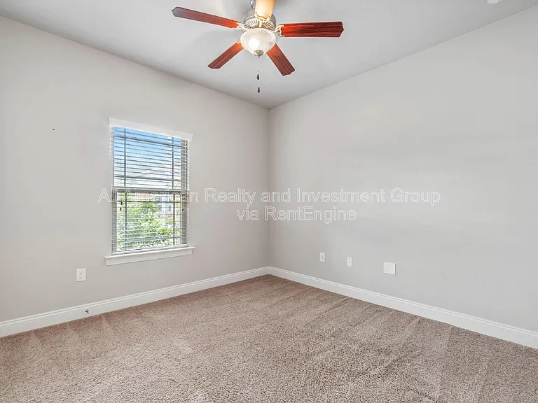 2140 Nina St — Photo 9