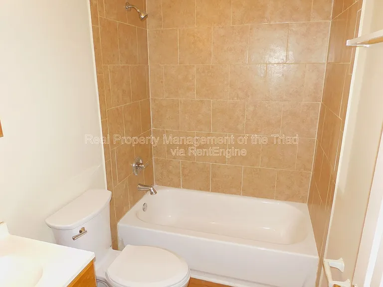 2118 Everitt St #K — Photo 14