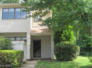 1915 Old Post Ter, Woodbridge, VA 22191