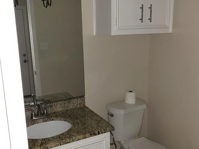 3016 Overton Park Dr W — Photo 17