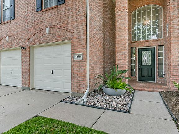 4th image of 20306 Bent Aspen Ct