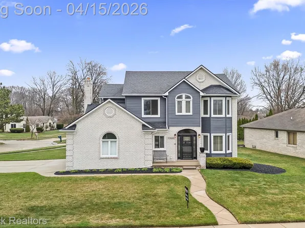 33160 Wendy Dr, Sterling Heights, MI 48310